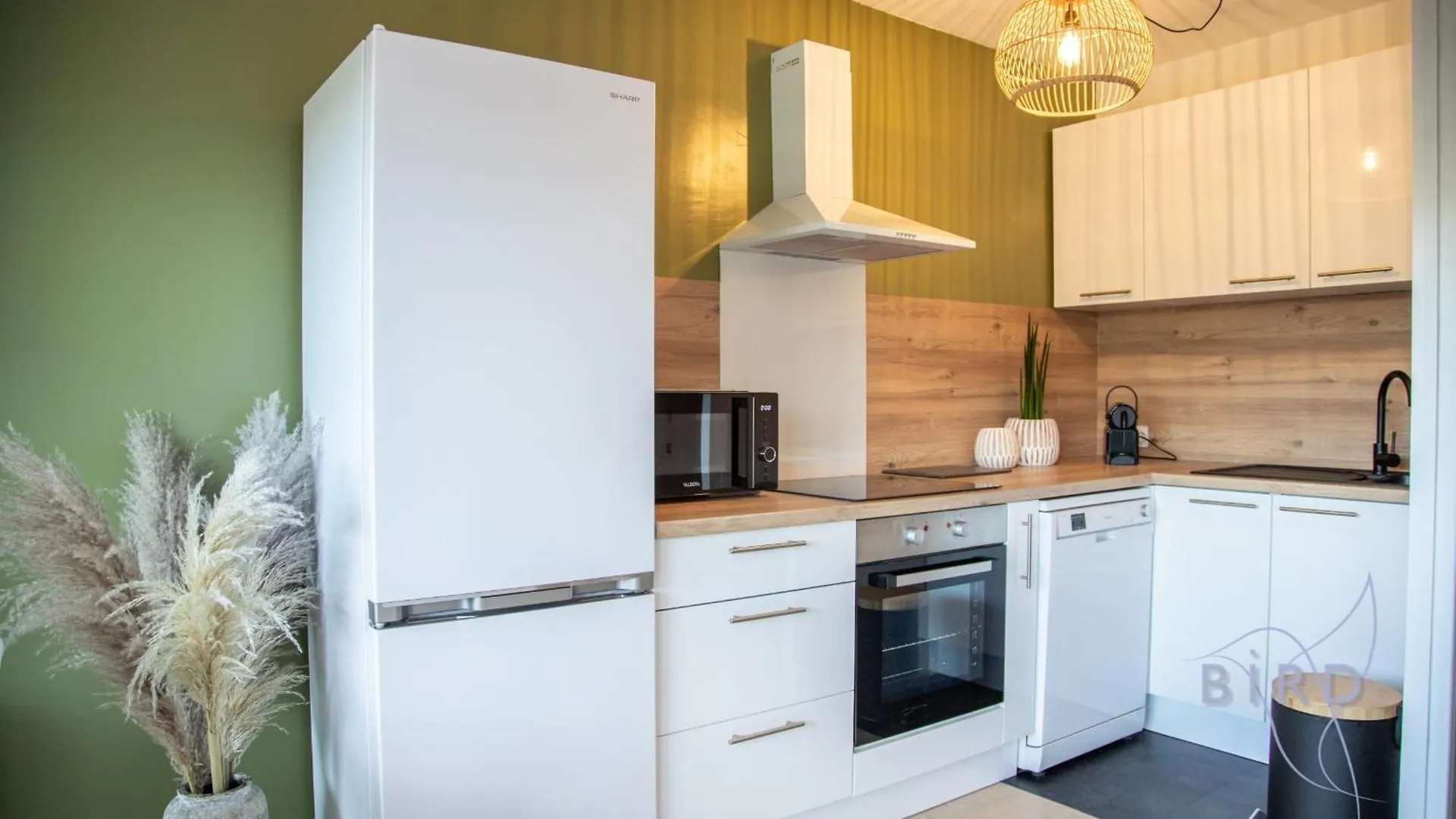 Charming Apartment Ideally Located In Mandelieu-La-Napoule